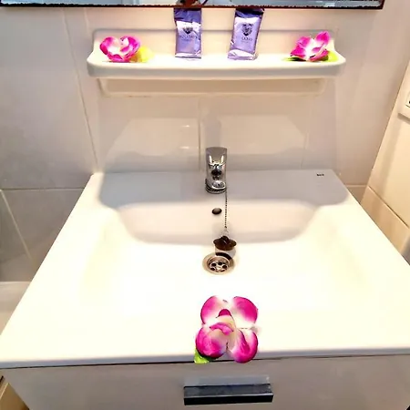 Olympia Studio, Ocean View *